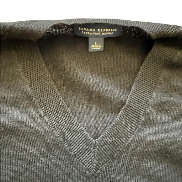 Banana Republic extra fine merino Sweater - Picture 3 of 5